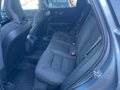 Volvo XC60 B4 Geartronic Momentum Pro (9)