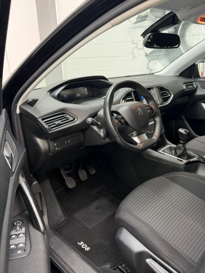 Peugeot 308 BlueHDi 130 S&S GT (6)