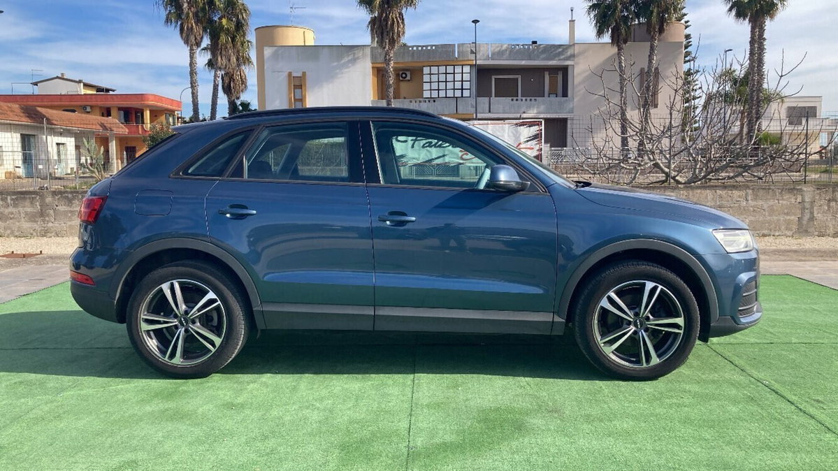 Audi Q3 2.0 TDI 150 CV (11)
