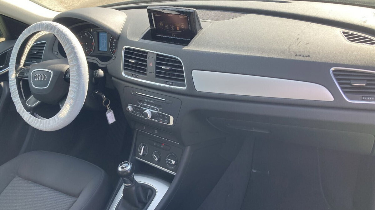 Audi Q3 2.0 TDI 150 CV (15)