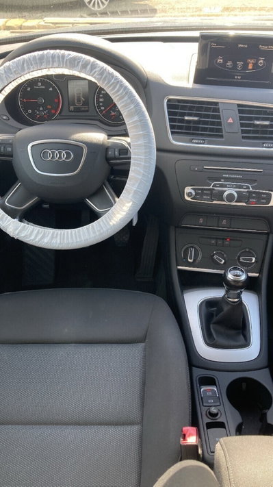 Audi Q3 2.0 TDI 150 CV (16)