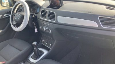 Audi Q3 2.0 TDI 150 CV (17)
