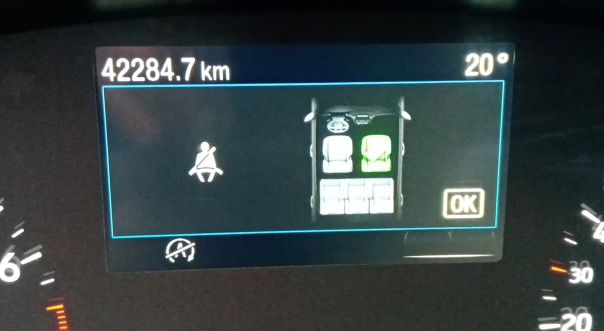 Ford Puma 1.0 EcoBoost Hybrid 125 CV S&S aut. Titanium Design (12)