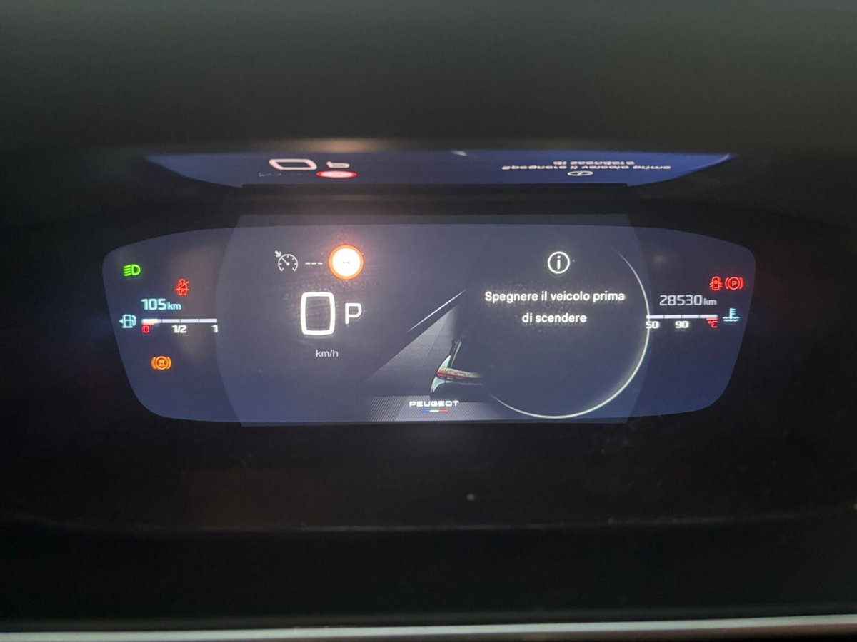 Peugeot 2008 BlueHDi 130 S&S EAT8 GT Pack (16)