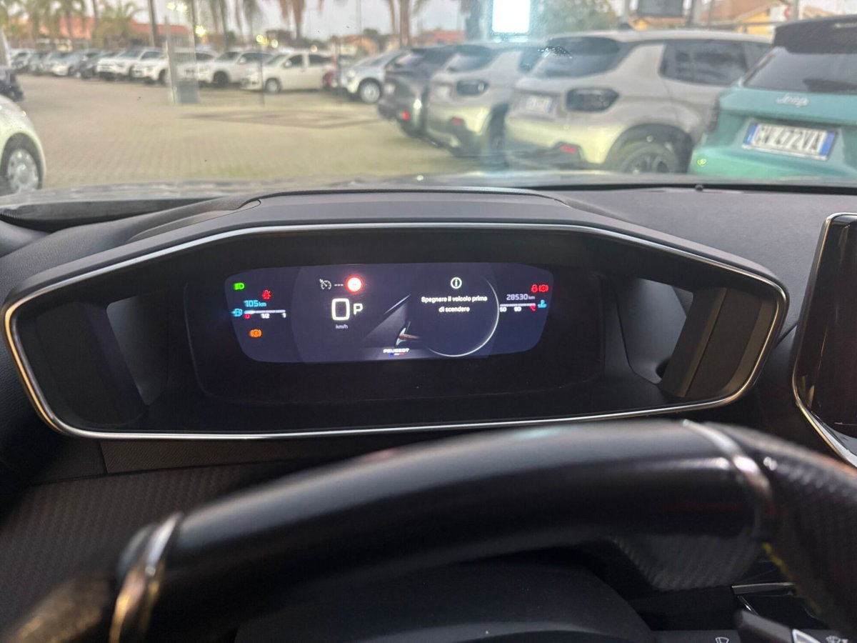 Peugeot 2008 BlueHDi 130 S&S EAT8 GT Pack (19)