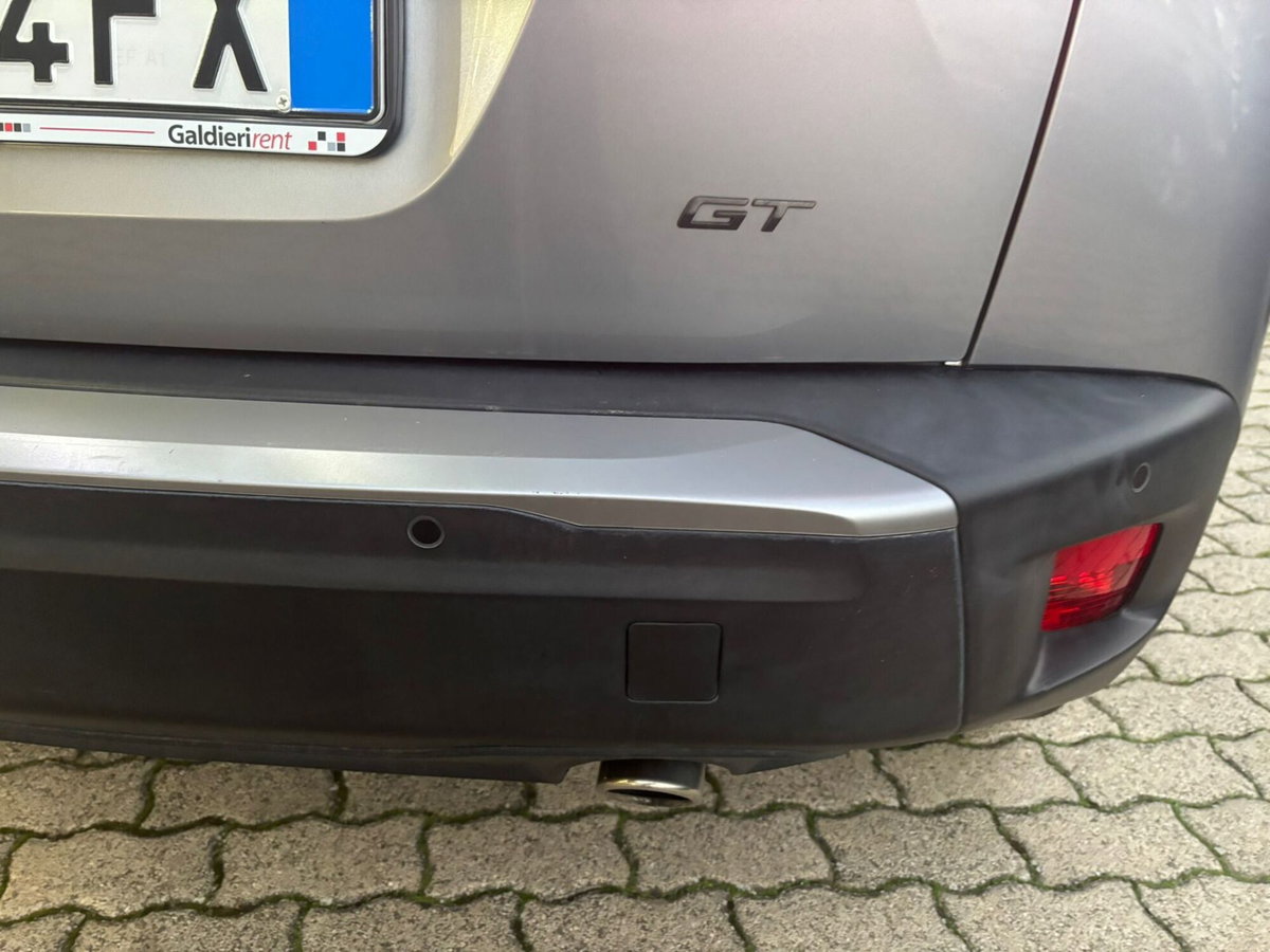 Peugeot 2008 BlueHDi 130 S&S EAT8 GT Pack (6)