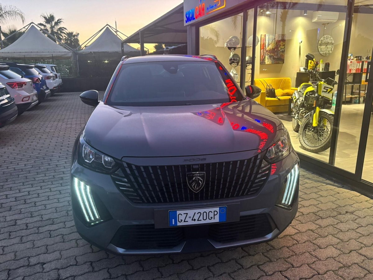 Peugeot 2008 1.2 puretech Active s&s 100cv (3)