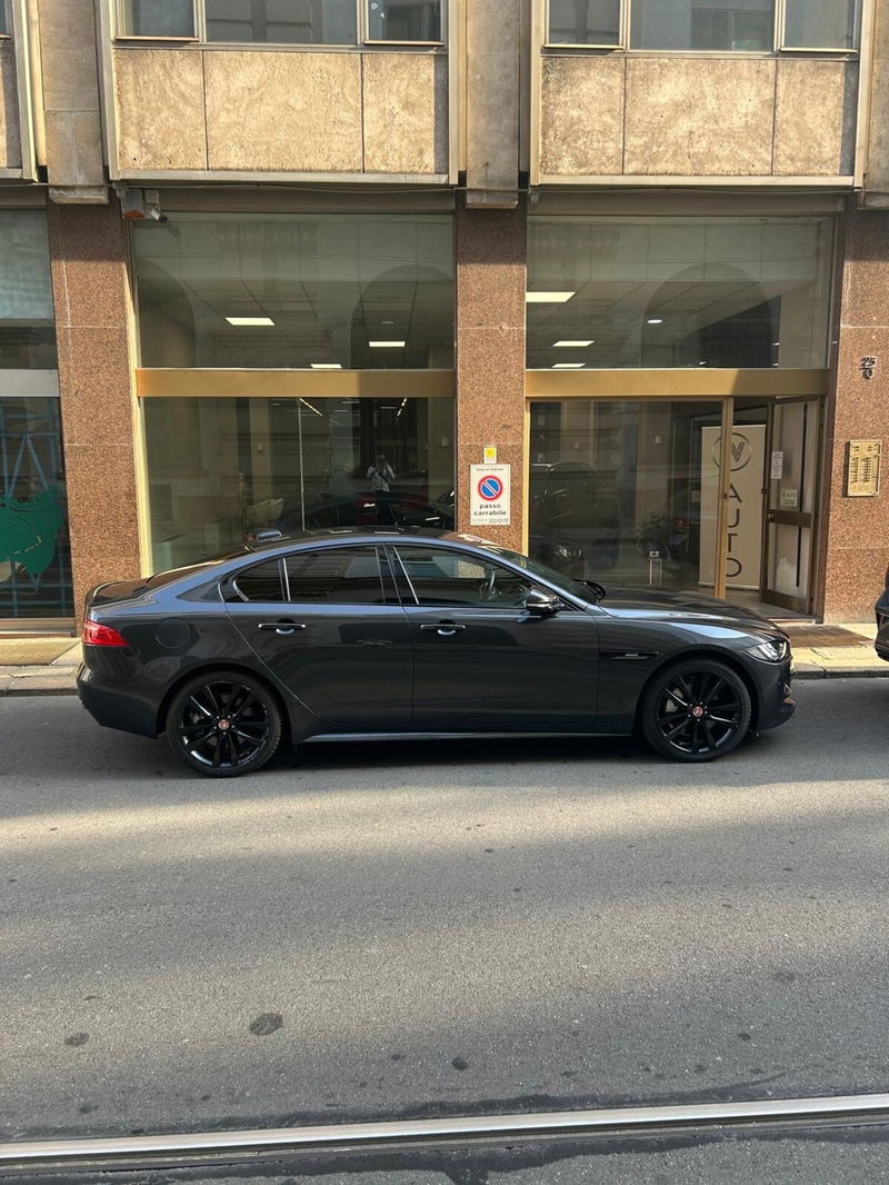 Jaguar XE 2.0 D 240 CV AWD aut. R-Sport