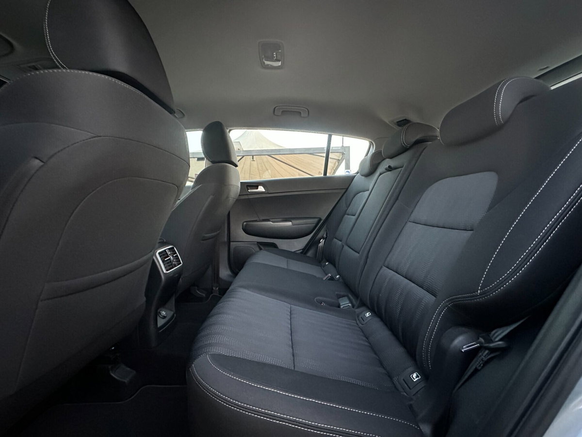 Kia Sportage 1.6 CRDI 136 CV DCT7 2WD Mild Hybrid Business Class (15)