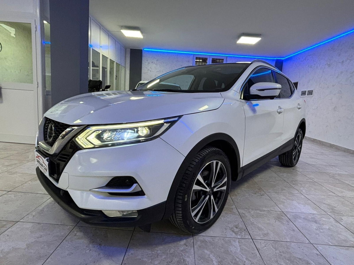 Nissan Qashqai 1.7 dCi 150 CV 4WD CVT Tekna (11)