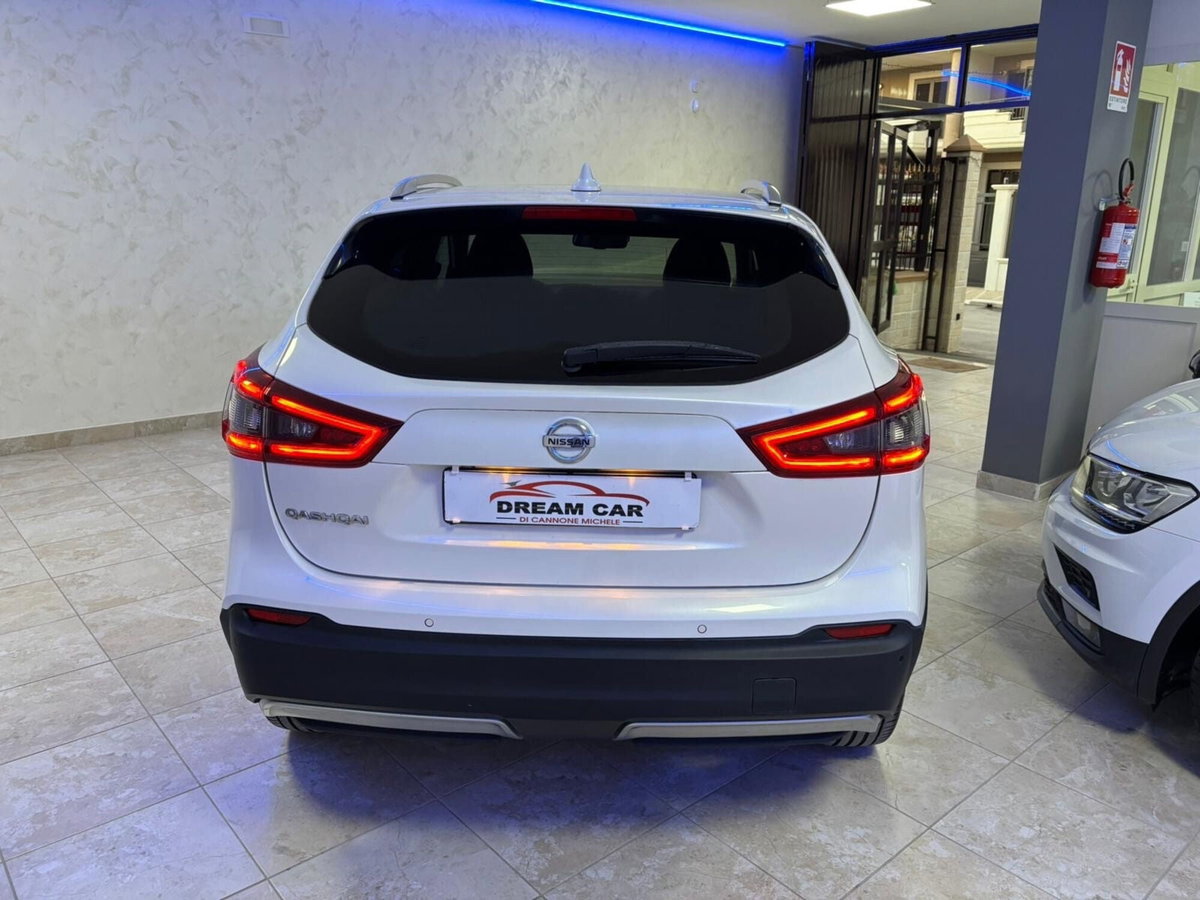 Nissan Qashqai 1.7 dCi 150 CV 4WD CVT Tekna (13)