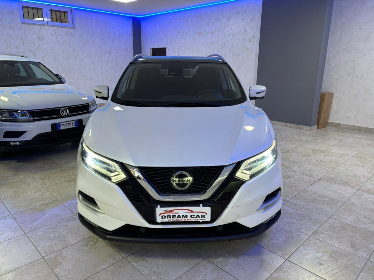 Nissan Qashqai 1.7 dCi 150 CV 4WD CVT Tekna (2)