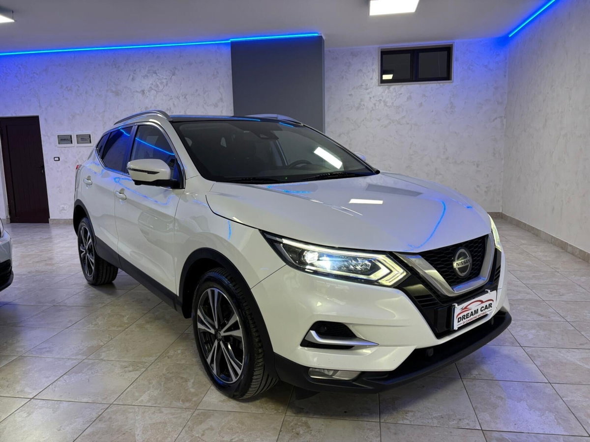 Nissan Qashqai 1.7 dCi 150 CV 4WD CVT Tekna (4)