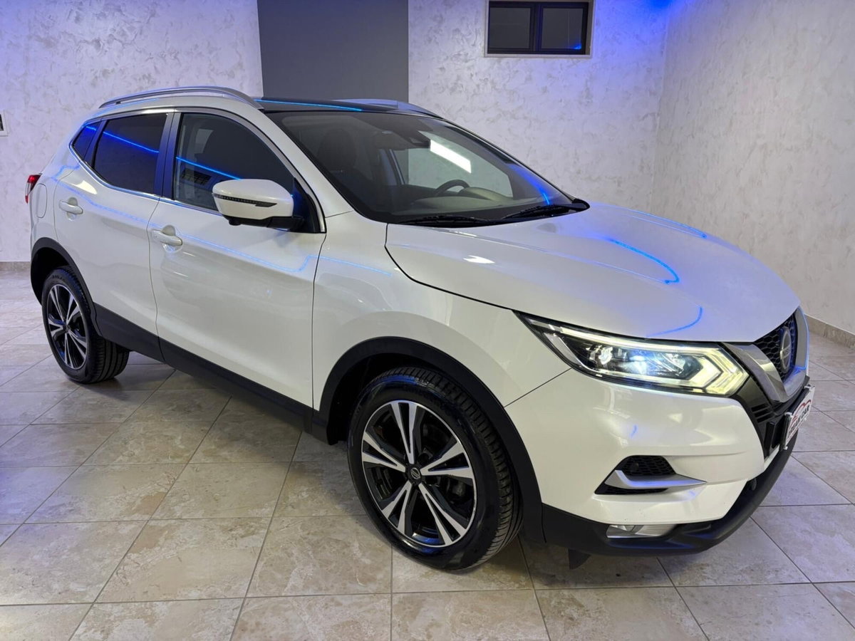 Nissan Qashqai 1.7 dCi 150 CV 4WD CVT Tekna (5)