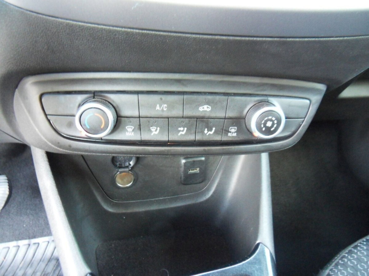 Opel Crossland 1.2 Edition s&s 110cv (8)