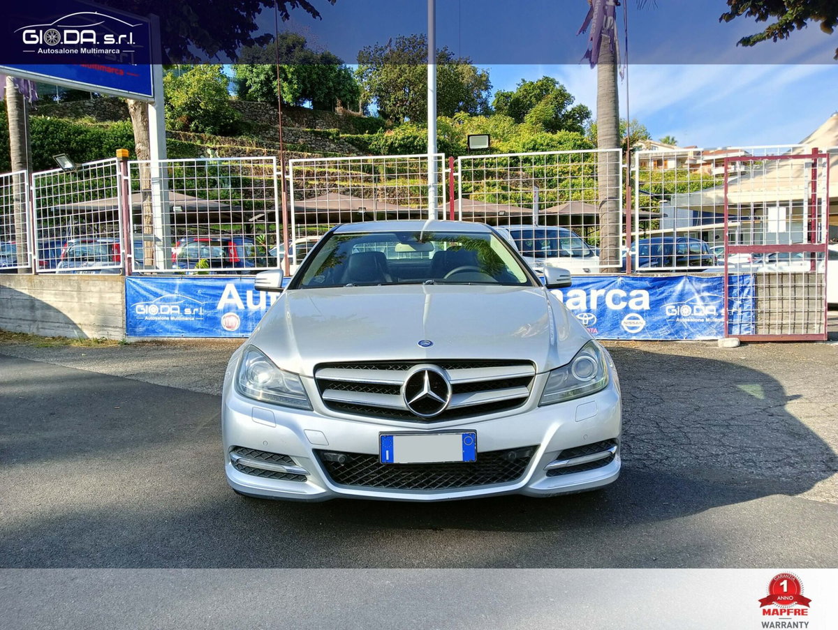 Mercedes-Benz Classe C 220 CDI BlueEFFICIENCY Avantgarde (2)