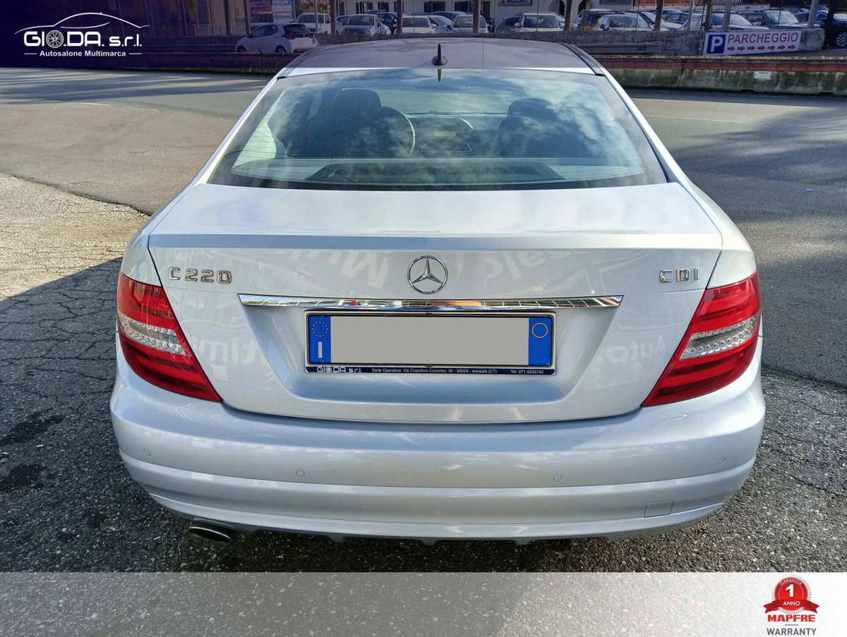 Mercedes-Benz Classe C 220 CDI BlueEFFICIENCY Avantgarde (5)