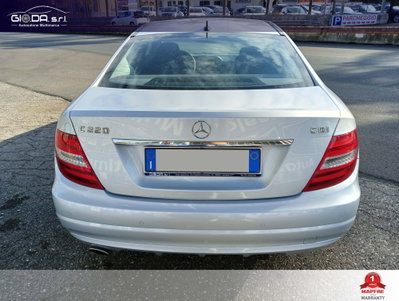 Mercedes-Benz Classe C 220 CDI BlueEFFICIENCY Avantgarde AMG (5)