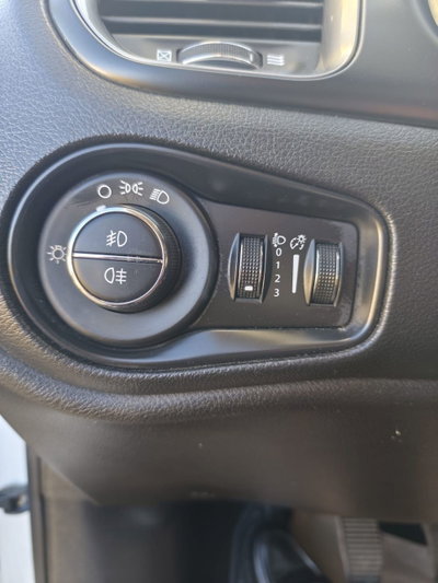 Jeep Renegade 1.6 Mjt 130 CV Limited (17)