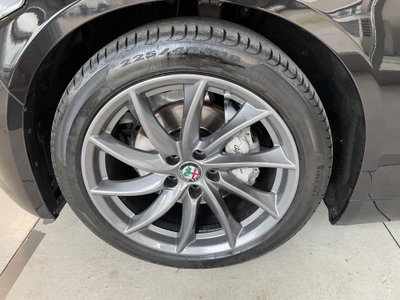 Alfa Romeo Giulia 2.2 Turbodiesel 160 CV AT8 Business (6)