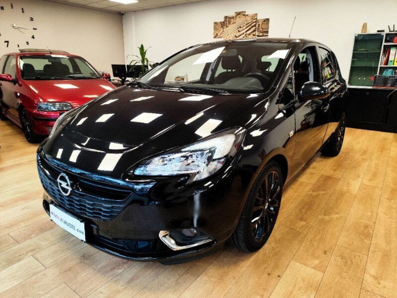 Opel Corsa 1.2 5 porte Cosmo