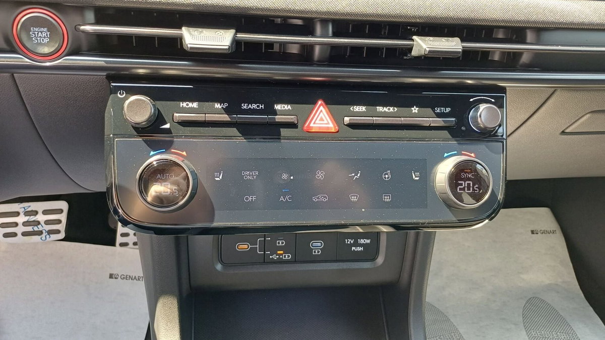 Hyundai Tucson 1.6 hev Xtech 2wd auto (18)