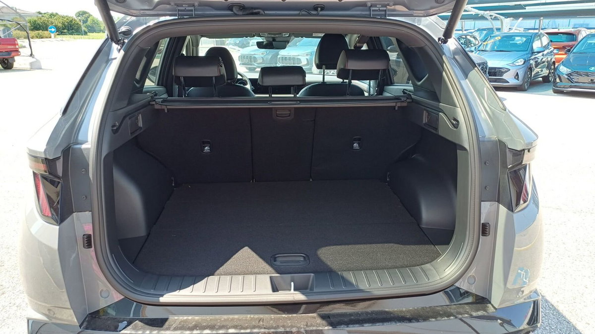 Hyundai Tucson 1.6 hev Xtech 2wd auto (7)