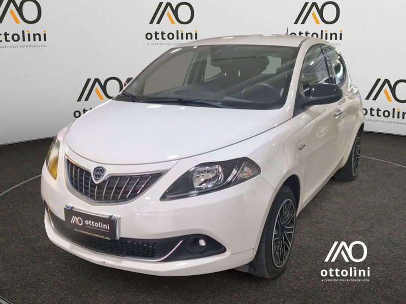 Lancia Ypsilon 1.0 FireFly 5 porte S&S Hybrid Gold Plus