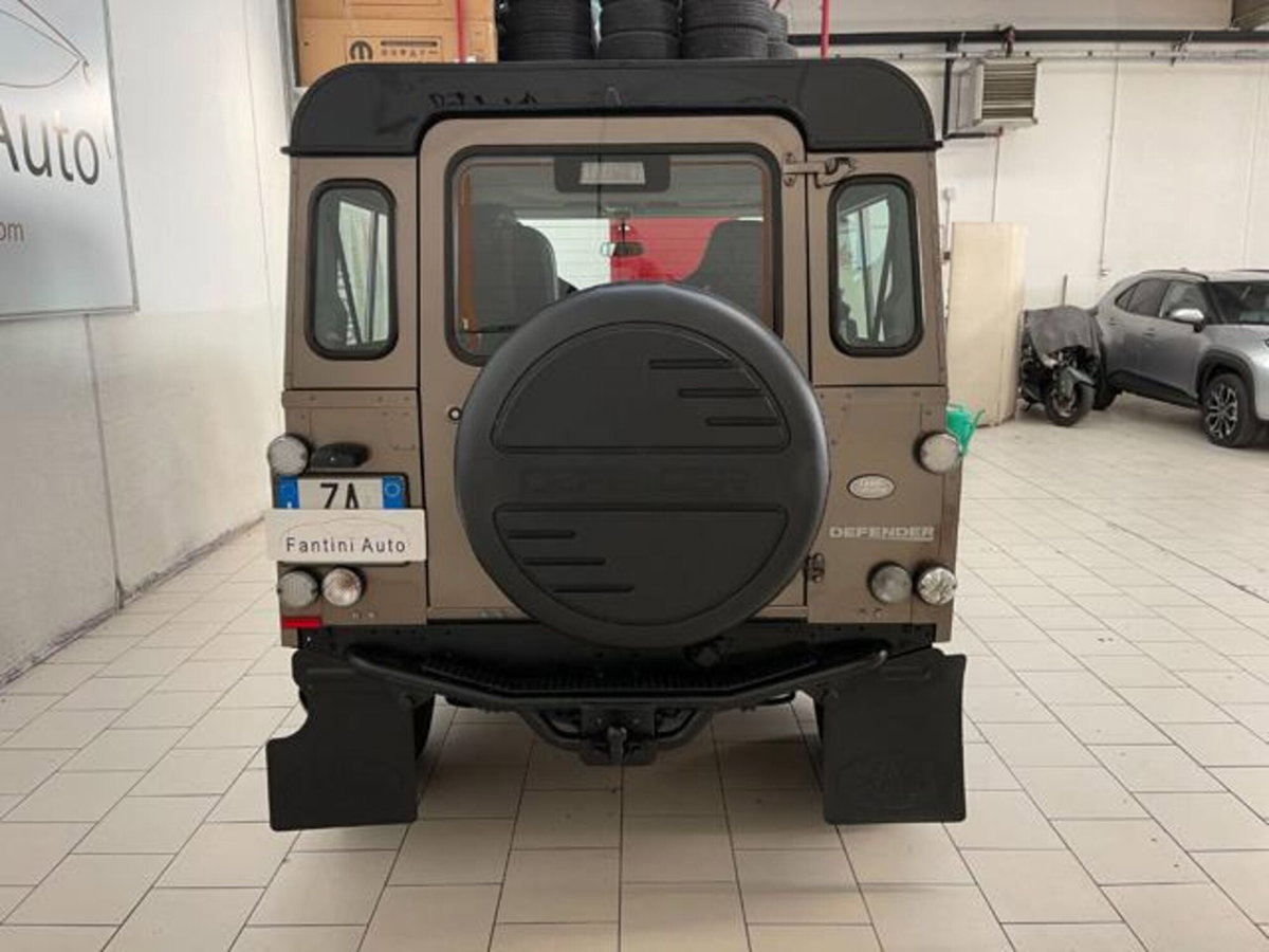 Land Rover Defender 90 2.4 TD4 Station Wagon Limited Edition N1 (4)
