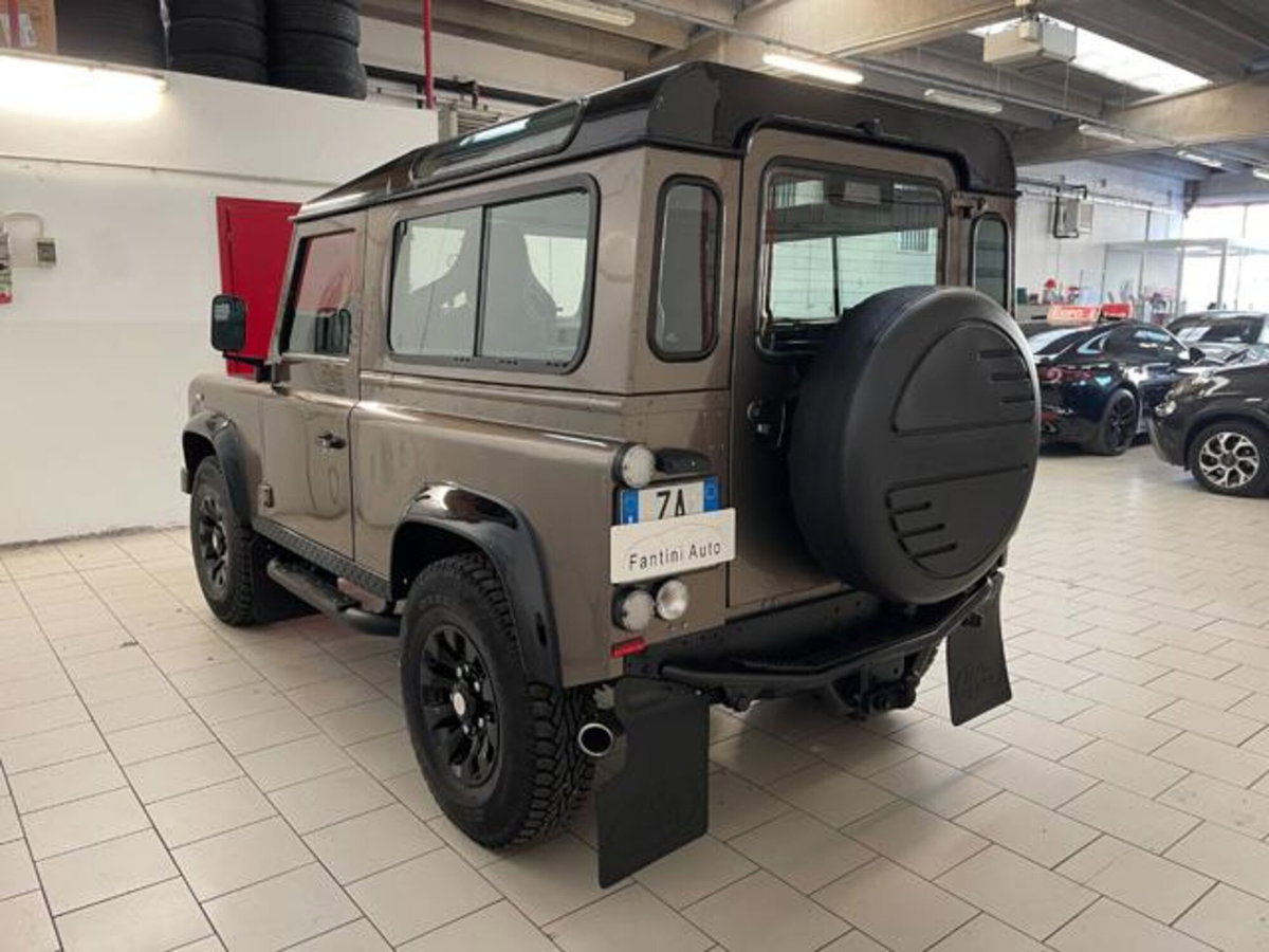 Land Rover Defender 90 2.4 TD4 Station Wagon Limited Edition N1 (5)