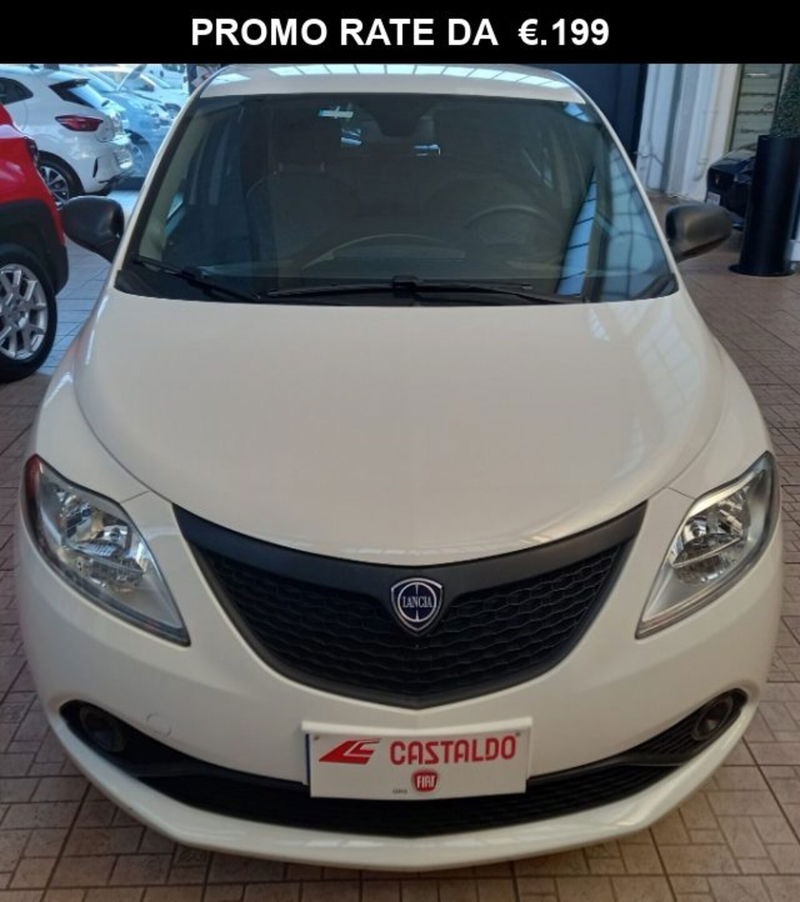 Lancia Ypsilon 1.0 FireFly 5 porte S&S Hybrid Ecochic Silver