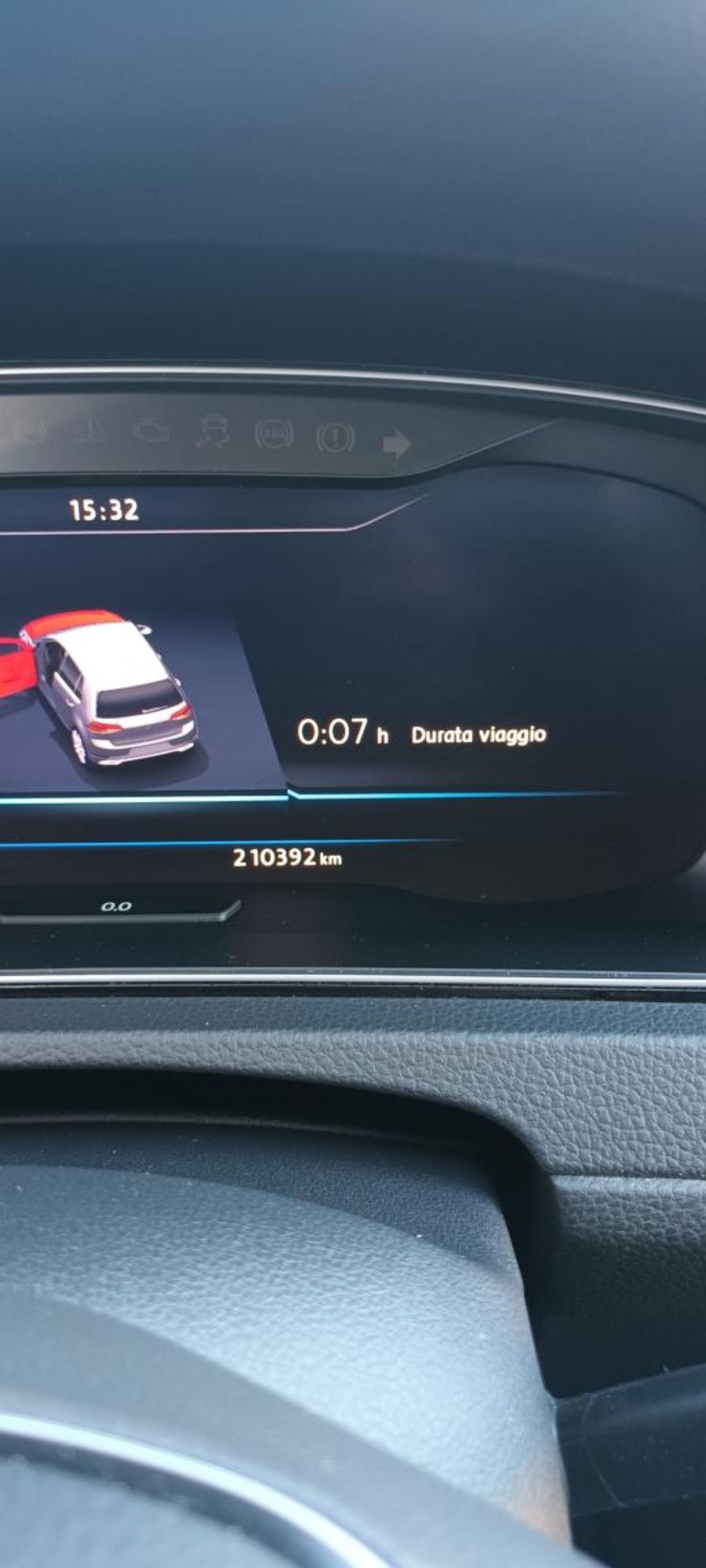 Volkswagen Golf Sportsvan 2.0 TDI DSG Executive BMT (4)