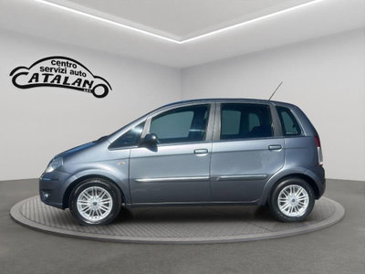 Lancia Musa 1.3 Mjt 16V 95 CV DPF Oro (2)