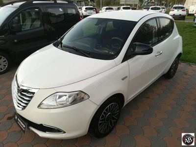 Lancia Ypsilon 1.2 69 CV 5 porte Gold usata