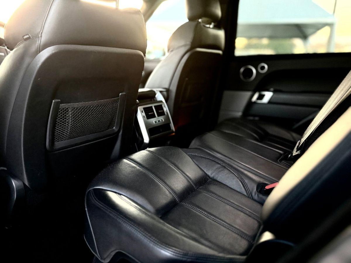 Land Rover Range Rover 3.0 TDV6 HSE (15)