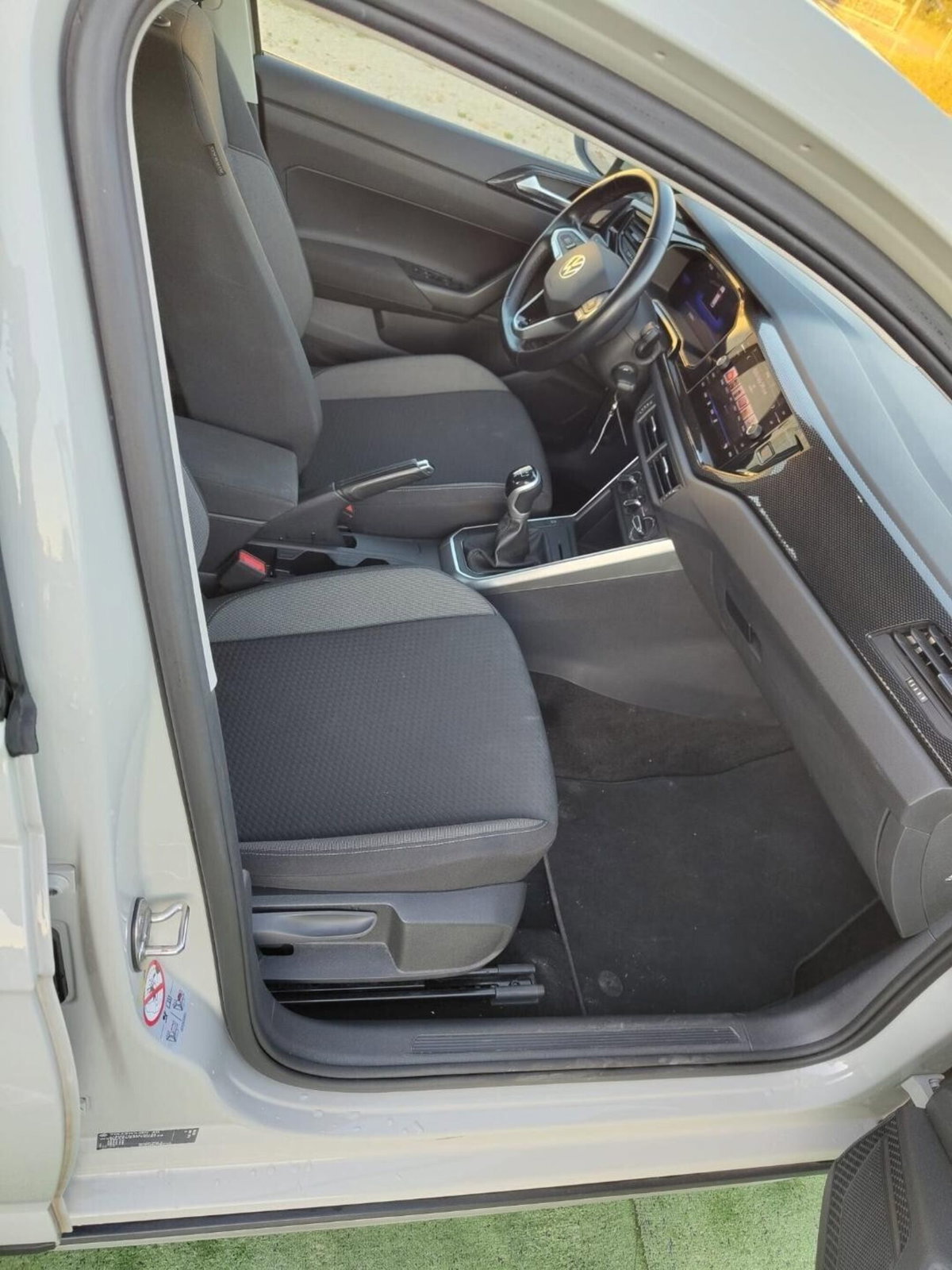 Volkswagen Taigo 1.0 tsi Life 95cv (11)
