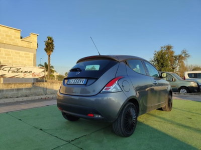 Lancia Ypsilon 1.2 69 CV Platinum (4)