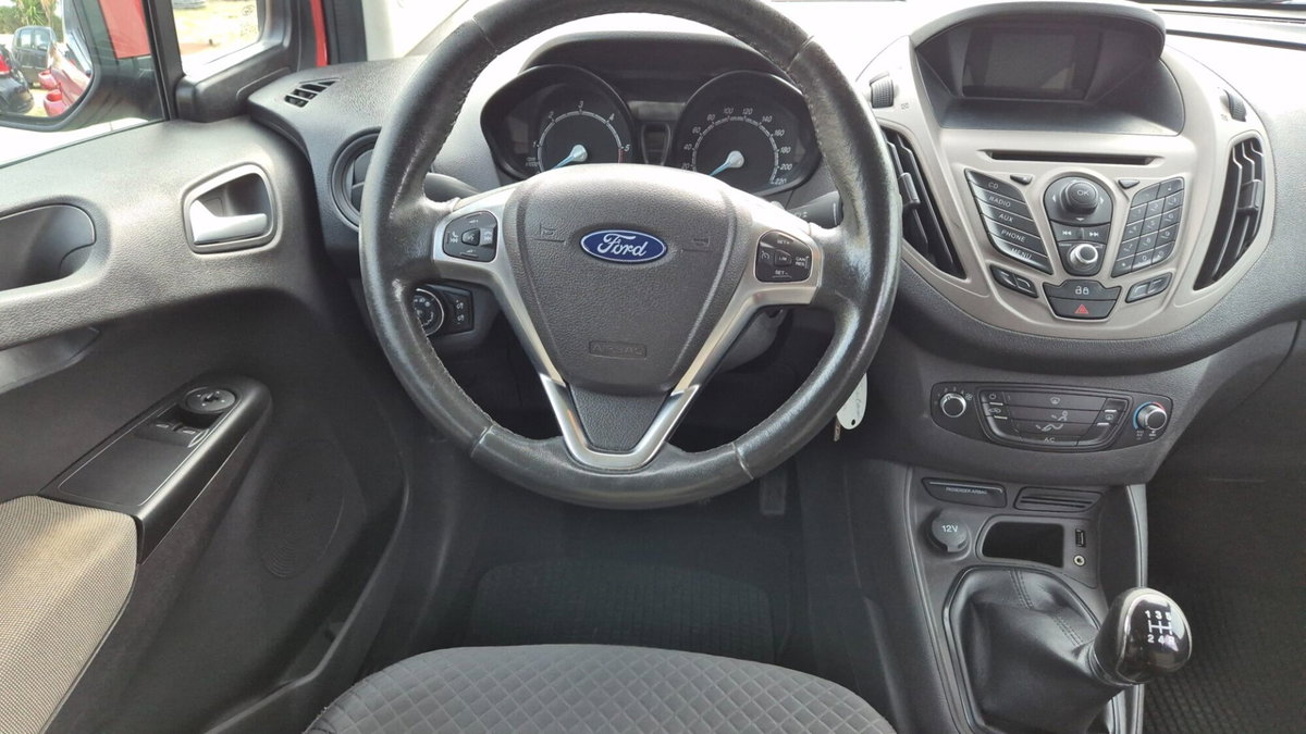 Ford Tourneo Connect 1.6 TDCi Plus (10)