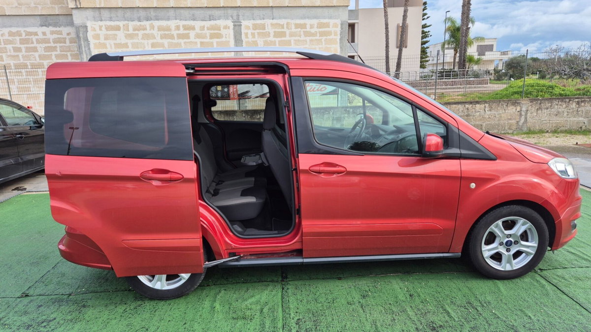 Ford Tourneo Connect 1.6 TDCi Plus (5)