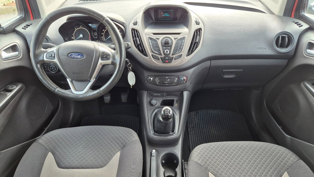 Ford Tourneo Connect 1.6 TDCi Plus (7)