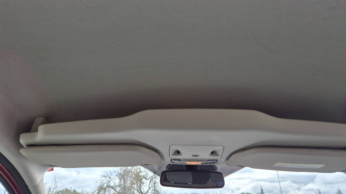 Ford Tourneo Connect 1.6 TDCi Plus (9)