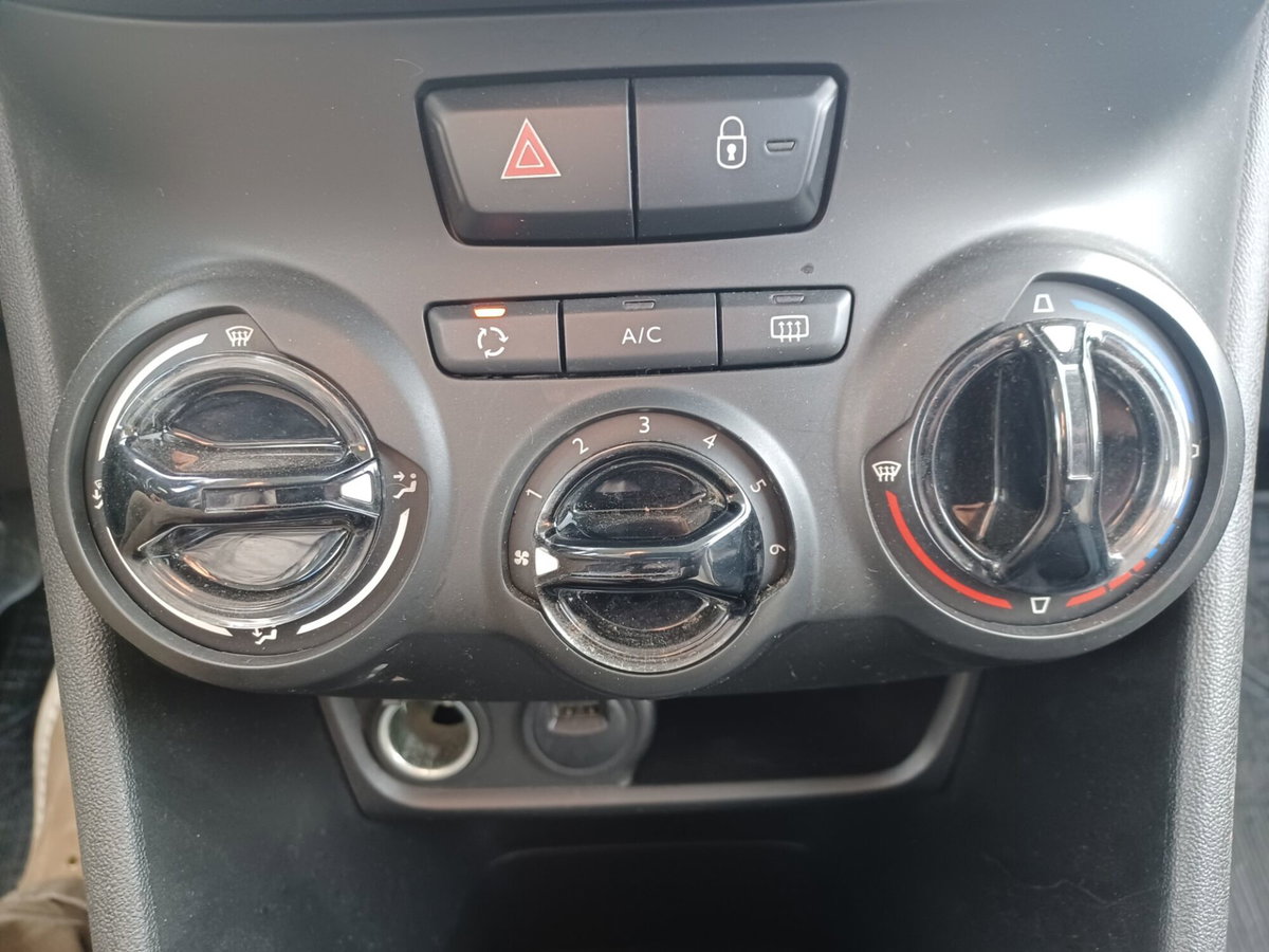 Peugeot 208 120 S&S 5 porte GT Line (13)