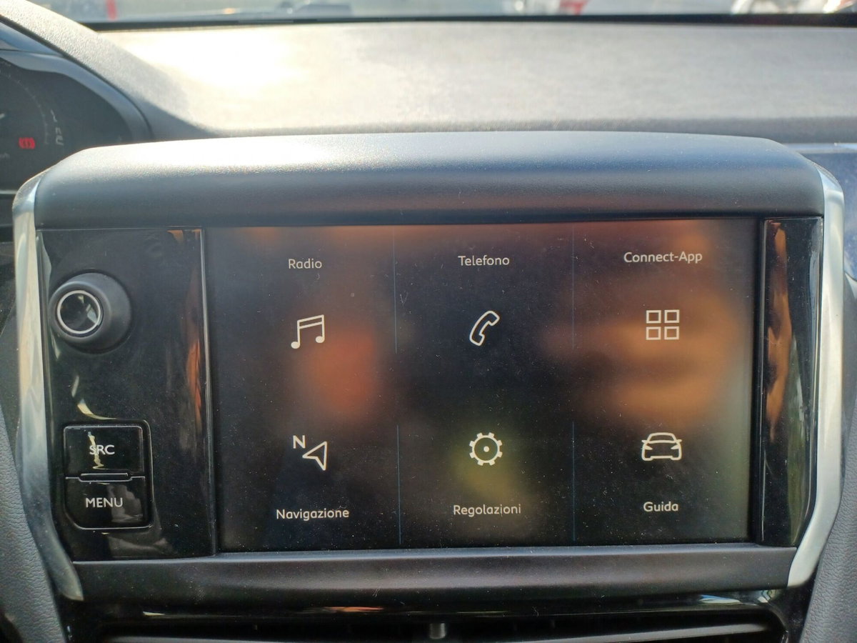 Peugeot 208 120 S&S 5 porte GT Line (14)