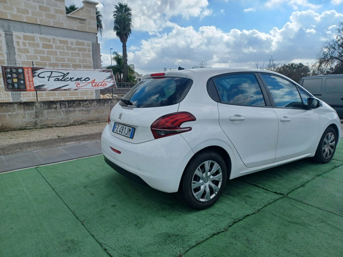 Peugeot 208 120 S&S 5 porte GT Line (3)