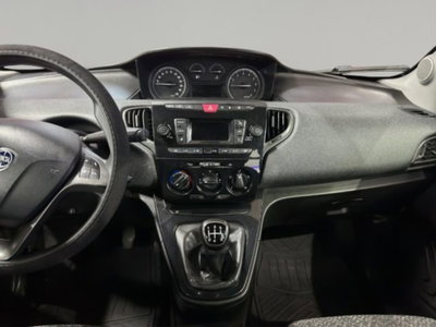 Lancia Ypsilon 1.2 69 CV 5 porte GPL Ecochic Silver (10)