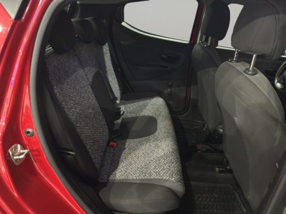 Lancia Ypsilon 1.2 69 CV 5 porte GPL Ecochic Silver (17)