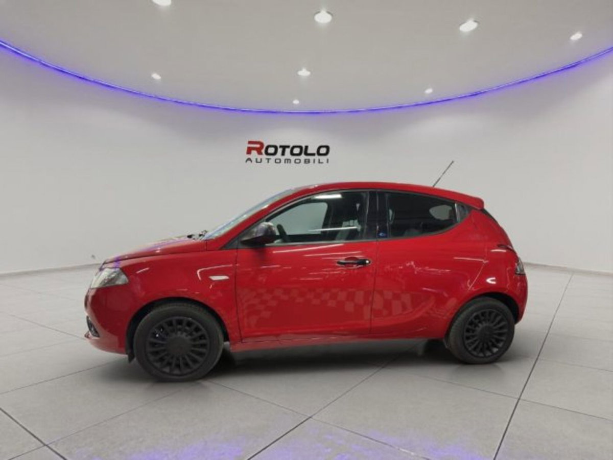 Lancia Ypsilon 1.2 69 CV 5 porte GPL Ecochic Silver (6)