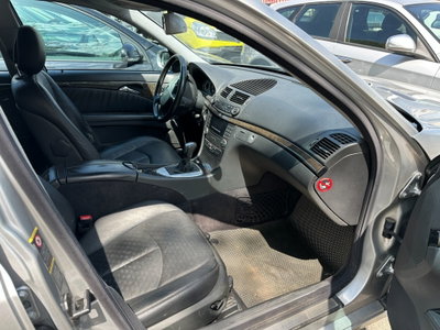 Mercedes-Benz Classe E 220 CDI cat Avantgarde (8)
