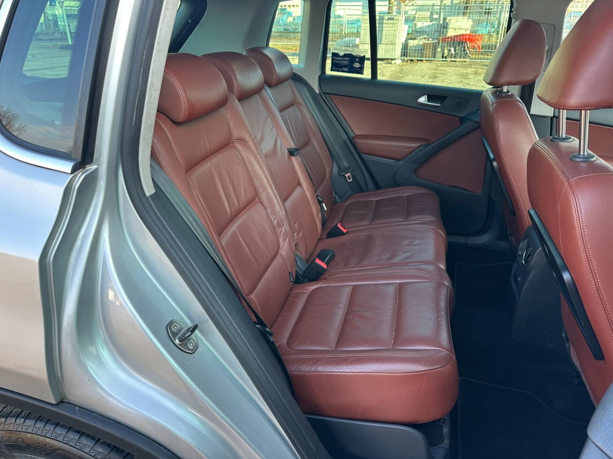 Volkswagen Tiguan 2.0 TDI DPF 4MOTION DSG Sport & Style (15)