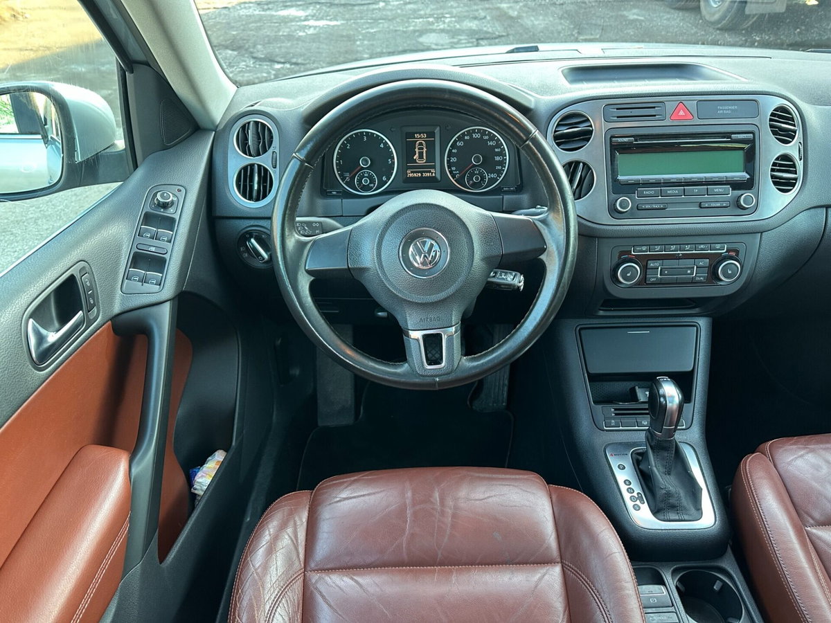 Volkswagen Tiguan 2.0 TDI DPF 4MOTION DSG Sport & Style (17)